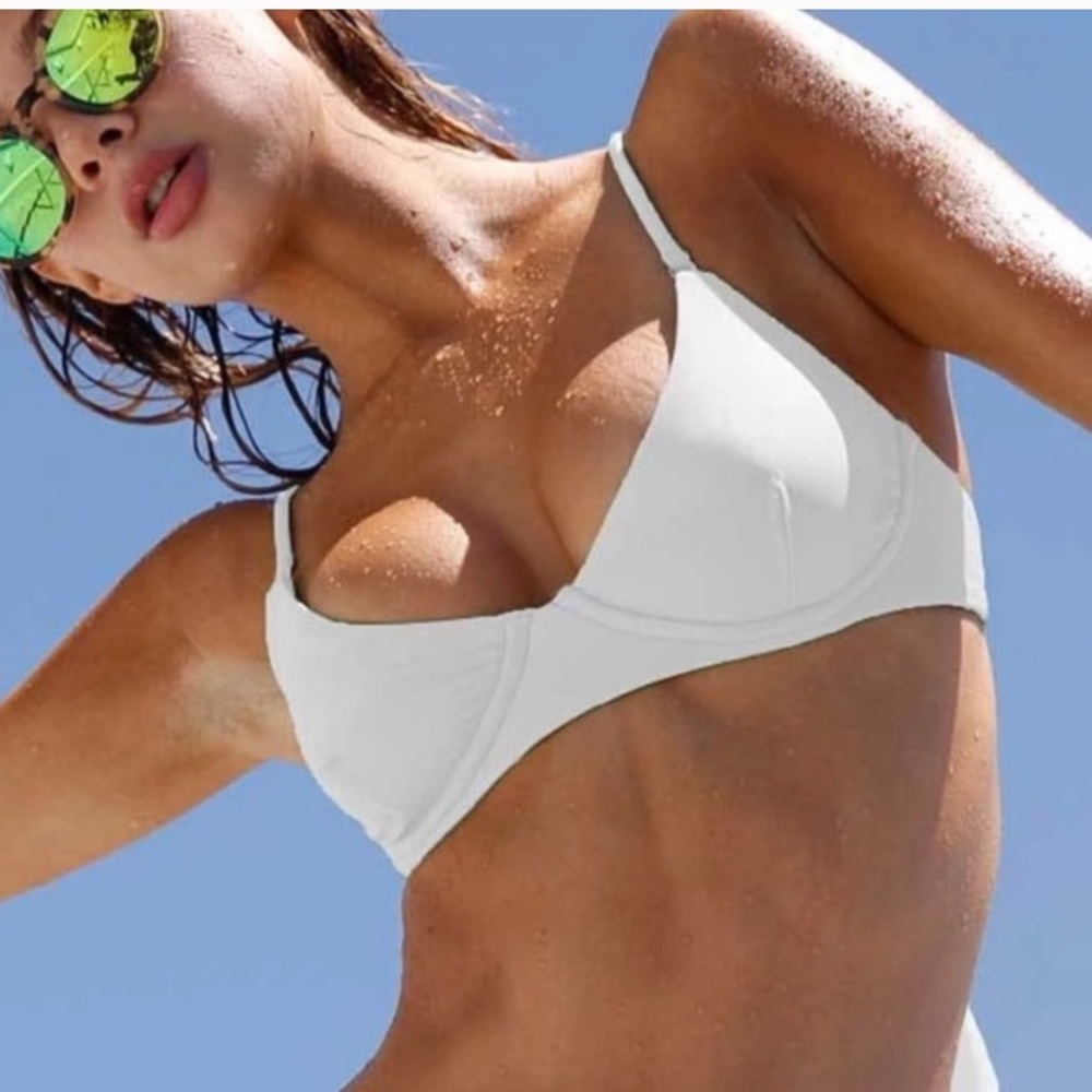 Wildfox Mia Underwire Bikini Top in White